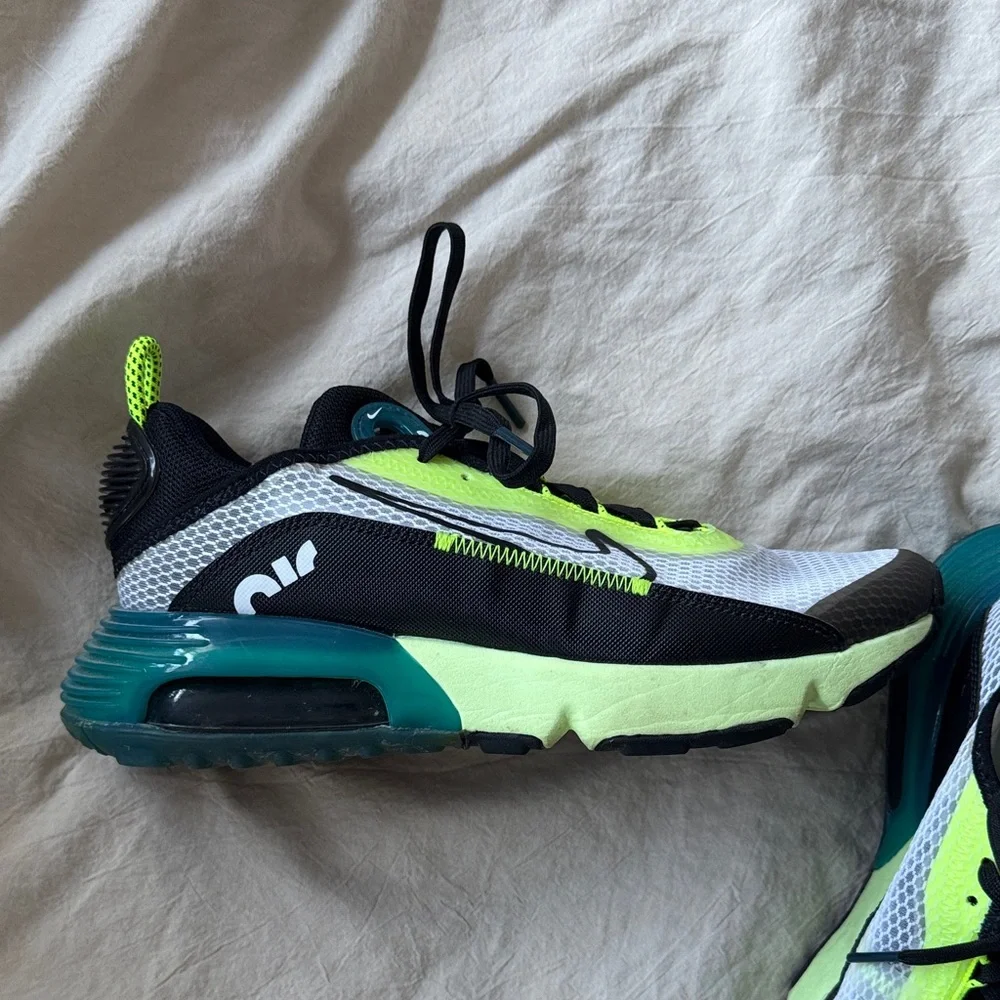 Nike Air Max Sneakers in Neon Green, Teal & Black - Picture 3 of 7